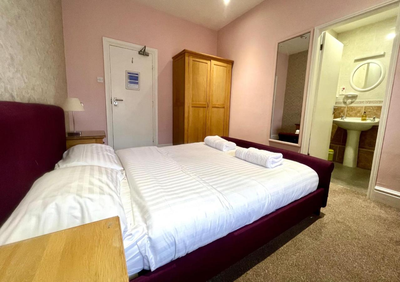 Sir William Hotel Grindleford Bridge Room photo